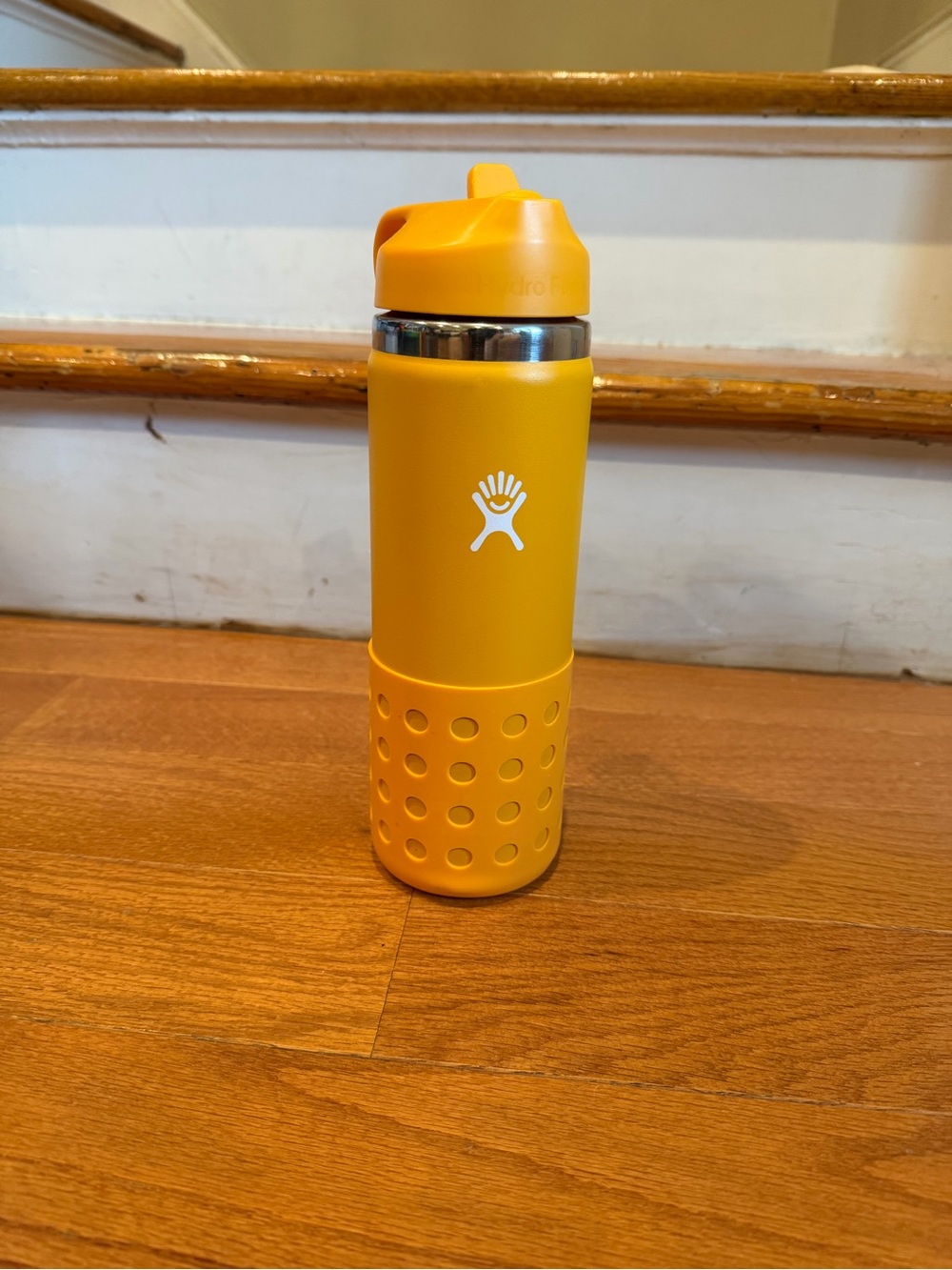 Hydro Flask Kids Wide Mouth 20 oz Water Bottle Straw - Starfish Yellow
